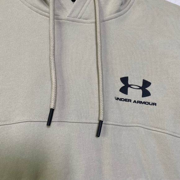 Under Armour Short Sleeve Hoodie Men Medium Beige Pullover Athleisure Streetwear - Picture 7 of 9